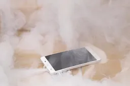 #ExplosiveMonday: What happens when the Ulefone Power battery is sawed