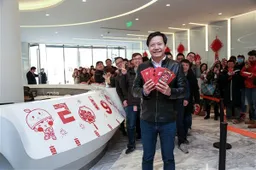 Xiaomi issues a red envelope to its employees to celebrate the Chinese New Year