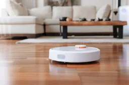 Launched: Xiaomi's Mi Robot Vacuum goes official for $250