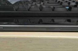 Nubia Z9 FIT Tech GIFs show bezel gestures in action