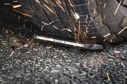 Ulefone Armor 7E survives insane abuse in a test