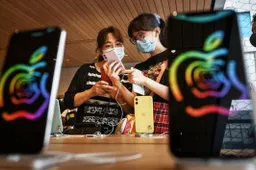 iPhone Sales in China Surged 225% in The Second Quarter