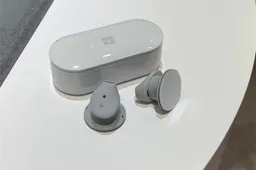 Microsoft Surface EarBuds Support All Voice Assistants