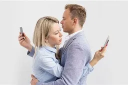 Smartphone Addiction: Study Shows Young People Depend on Smartphones