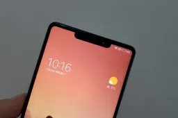 Is this Xiaomi Mi Mix 2S copying the iPhone X display design?