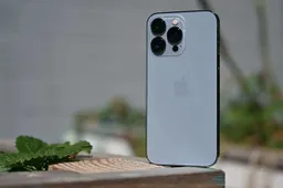 Apple Revenue Will Hit New Record High In Fourth Quarter 2021