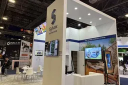 Who makes SYLVOX TV ？