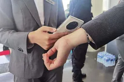 Huawei Mate 40 RS Porsche Edition Used To Measure Body Temperature