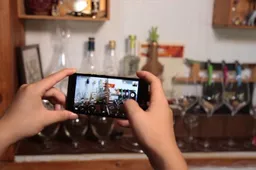 How's the Ulefone Metal camera performance?