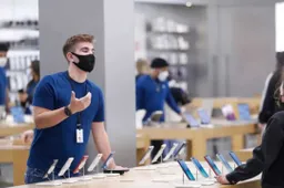 Apple Increases Payments For Corporate and Retail Workers