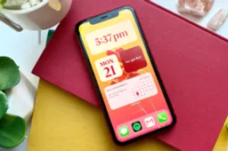 How to re-arrange the iPhone desktop widgets - beautiful and practical