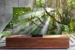 Here are the first photos of the borderless Samsung 8K QLED TV