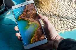 Doogee Y6 Max is a good looking 6,5" monster