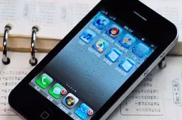 Latest iPhone 4 Clone has Windows Mobile, GPS, WIFI Costs $90