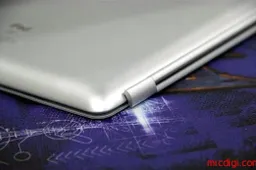 This Smart Cover Knock Off is so good we doubt Apple could tell the difference!