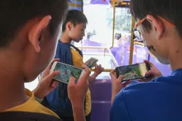 China imposes limits on play hours and the expenses of minors
