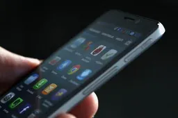 Alcatel Idol 5 hits FCC, and we've got proof