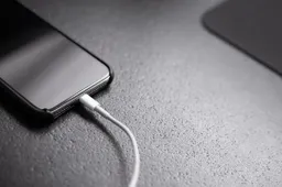 iPhone Charging Port Not Working? Here's How to Fix It