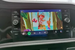 A Guide to Installing Android Auto Games on Your Smartphone