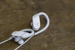 Apple Powerbeats 4 is official - offers 15 hours of battery life for $149.95