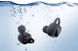 ARIA Waterproof Earbuds: solid performance above and... below water