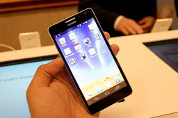 Huawei Ascend D2 launched at CES