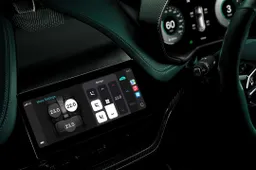 Rivian Rejects Apple CarPlay and Android Auto - Instead chooses AI As the Real Dashboard