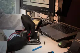 Israeli company claims it can internally unlock iPhones