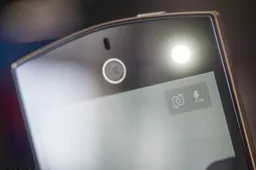 List: Here are 8 phones with front-facing LED flash!