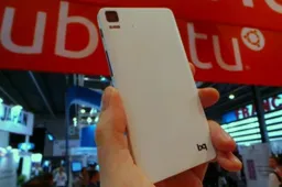 BQ Ubuntu phone prototype spotted at MWC
