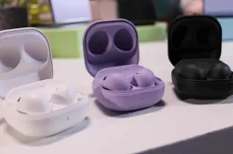 Immersive Soundscapes Unleashed: The Upgraded Ambient Sound on Galaxy Buds 2 Pro