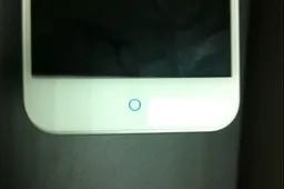 Online reseller leaks photos of ZTE Blade S6, iPhone 6 wannabe