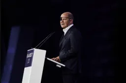 Scholz Praises Auto Industry Amid Protests: Germany Takes A Bold Move Towards Electric Vehicles