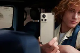 Top 5 mobile phones with stunning colour schemes