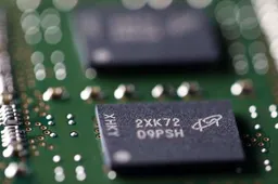 China's memory shipments fall massively - up to 26% for some companies