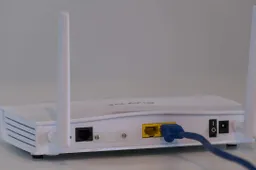 Maximize WiFi Performance for Gaming and Streaming With These Tips