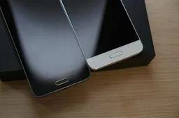 Which shape and location of the fingerprint scanner do you prefer?