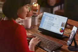 Desktop mode might be coming to Android, leaked code reveals