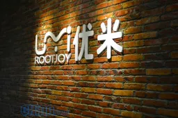 UMi Cross rear panel and chassis hands on, UMi X3 on the drawing board!