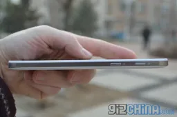 Exclusive THL T100S vs Zopo ZP998: Hands on comparison!