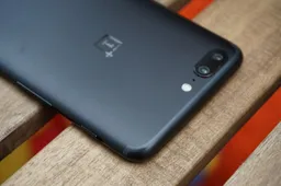 TomTop Selling The OnePlus 5 For €409.99