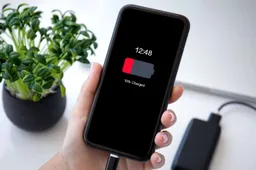 Top tips for safe smartphone charging practices