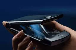 Motorola Is Working on a New Moto Razr Foldable, to Our Surprise