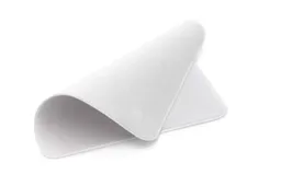 Elon Musk tried to troll Apple for a cleaning cloth