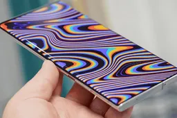 Samsung Galaxy S22: leaked screen protectors confirm the devices' size