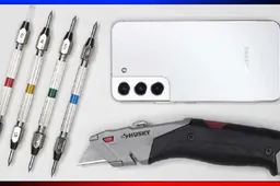 The Samsung Galaxy S22 scored 10 out of 10 in the durability test