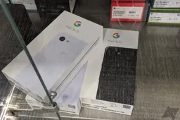 Google Pixel 3a XL retail box appears online
