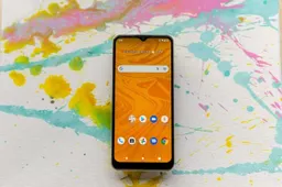 Boost Mobile Offers Its Subscribers To Pay Phone Bills By Playing Games And Watching Ads