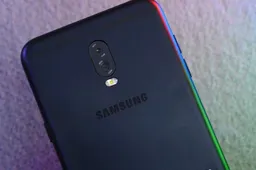 Samsung Galaxy J7 Plus leaks, leaves nothing to imagination