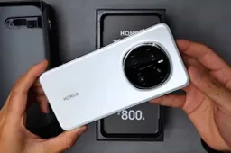 Honor Magic7 Pro promises five years of OS and security updates